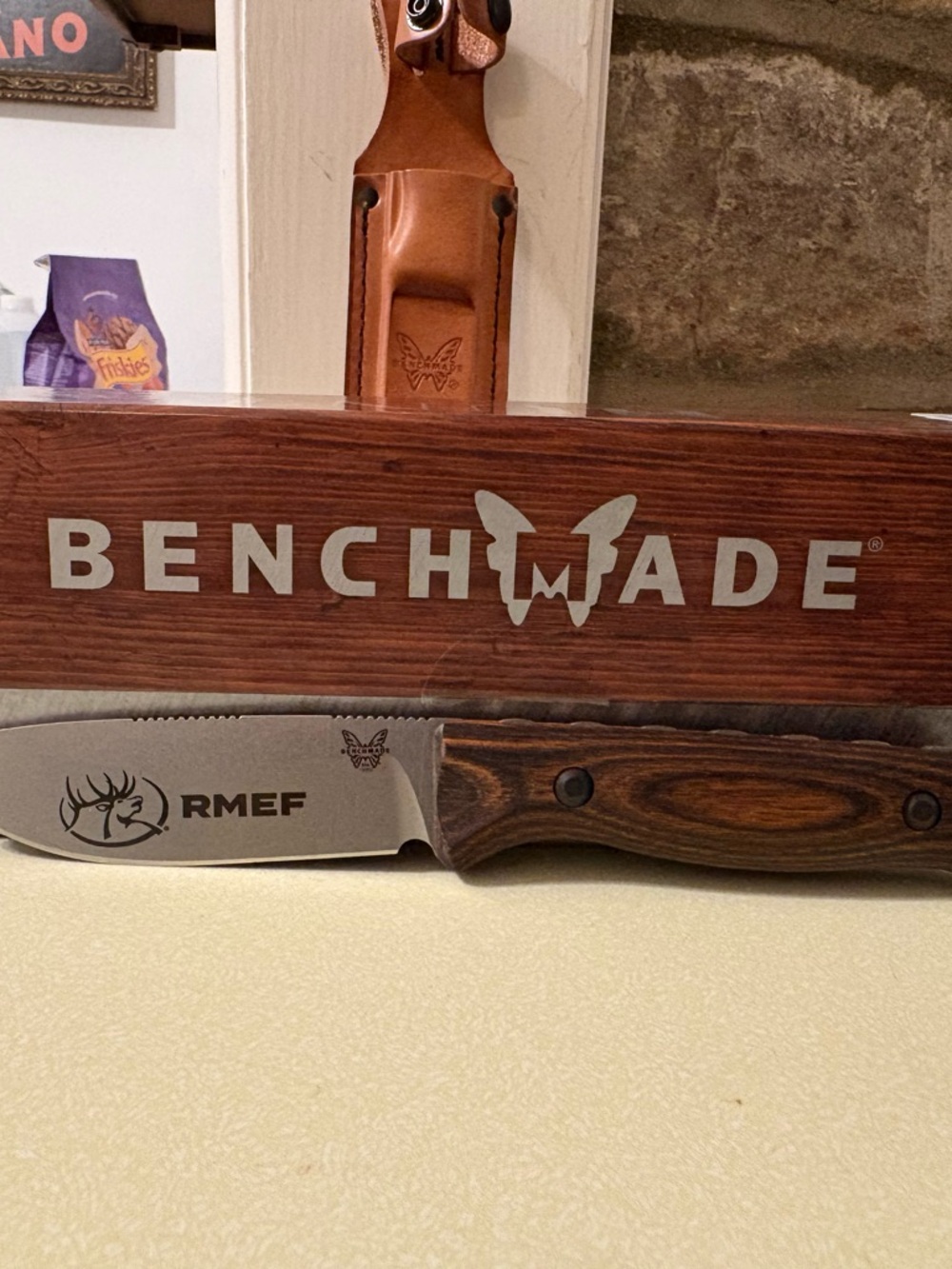 Benchmade Saddle Mountain Skinner Knife - Brown Handle with Silver Blade - Picture 9 of 12